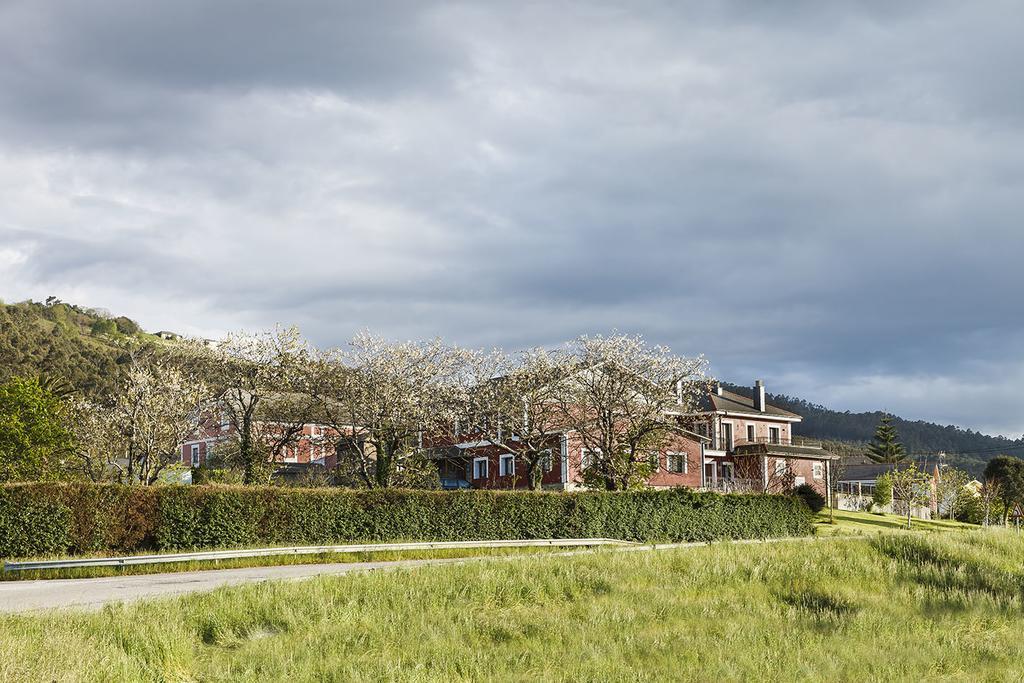 Hotel Rural Suquin Навія Екстер'єр фото